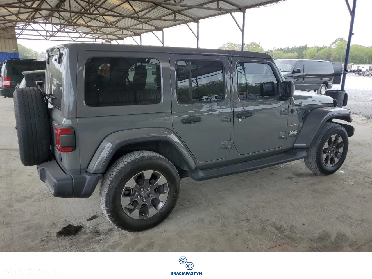 Jeep Wrangler 3.6 Unlim Sahara - 3