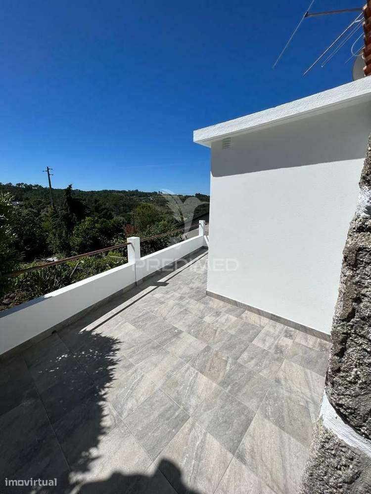 Moradia com 2 quartos com terreno - Renovada - Viseu - Nelas - Grande imagem: 3/21