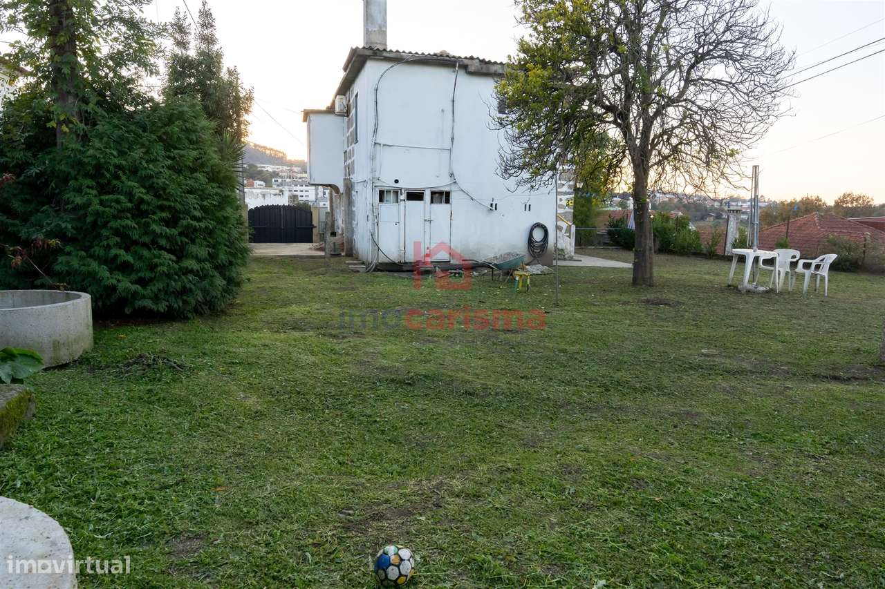 Moradia T3 convertida em T1 em Rebordões, Santo Tirso - Grande imagem: 5/17