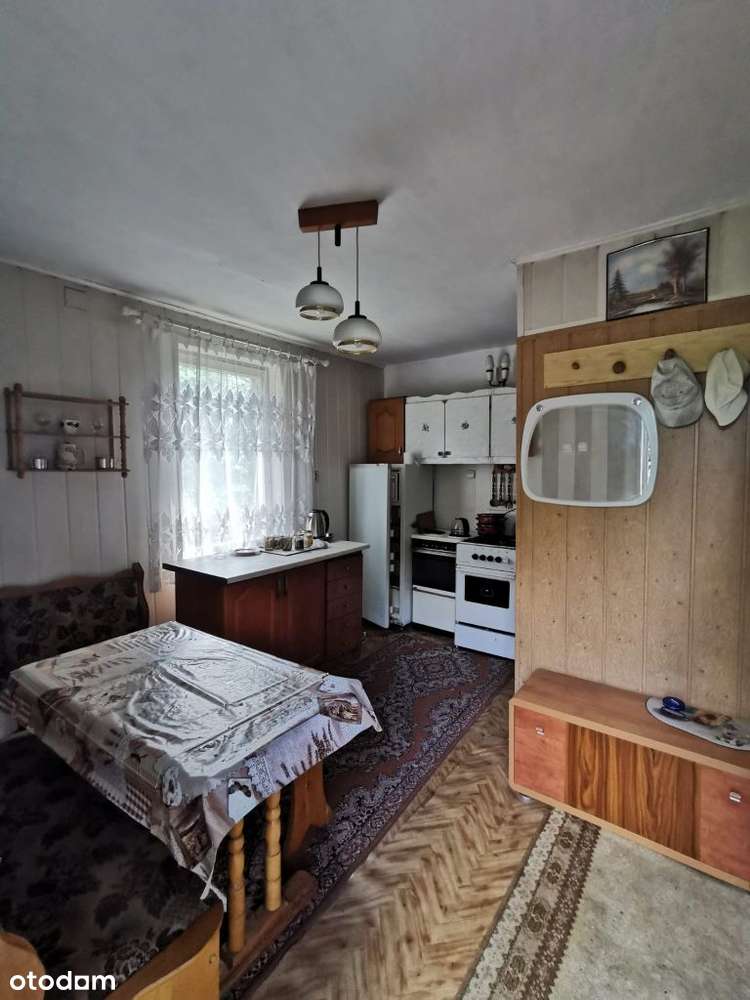 Mały domek murowany z dużą działką, lasy, rzeczka-9