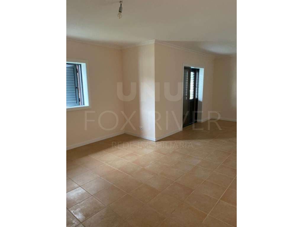 Moradia T4 com Garagem Fechada em Vila Nova de Cerveira - Grande imagem: 4/13
