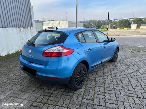 Renault Mégane ENERGY TCe 115 Start & Stop LIMITED - 4
