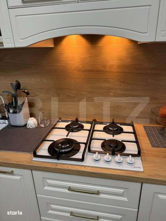 Casa moderna cu 5 camere, 193 mp utili, cartier Burdujeni - Imagine principală: 5/14