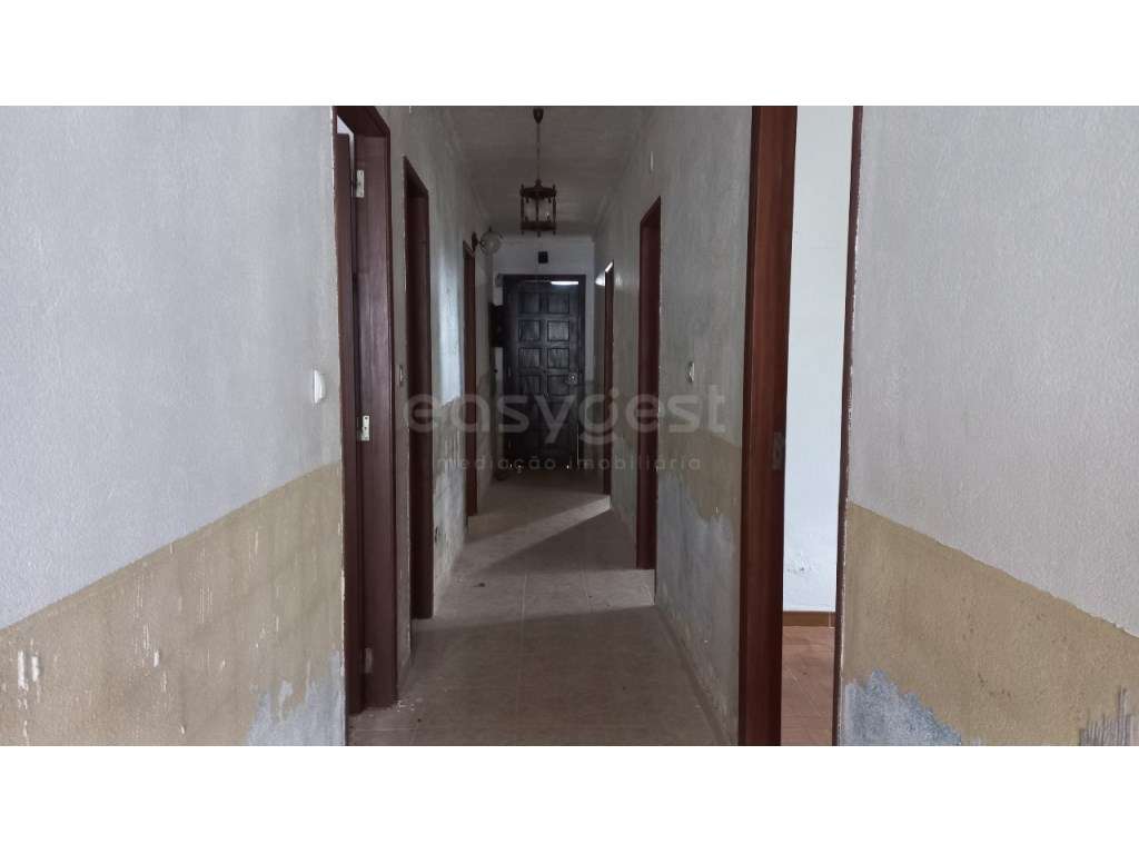 Moradia T3 com Garagem, Adega e Logradouro em Marmeleira e Assentiz - Grande imagem: 4/22