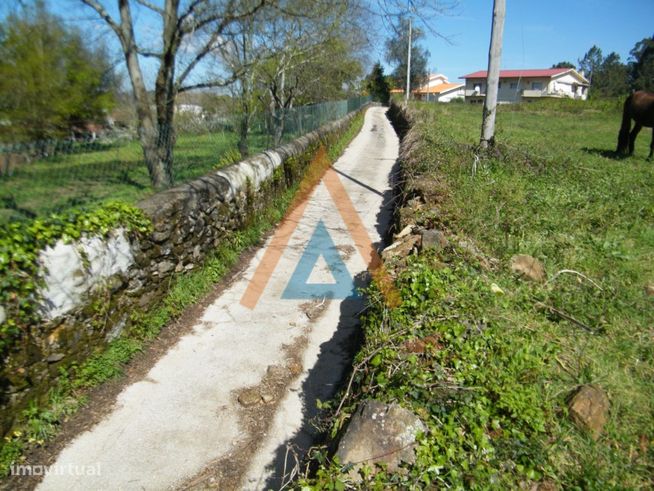 Terreno para construção de edifício rés do chão mais dois pisos mai...-1
