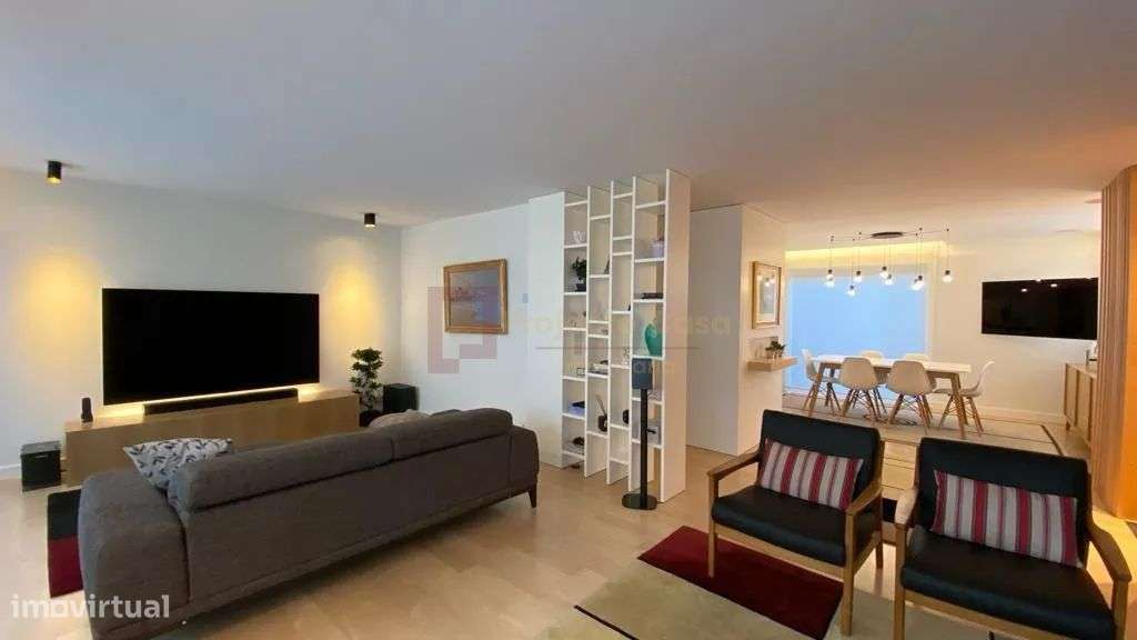 Moradia de Luxo com Piscina Aquecida Praia da Madalena-13