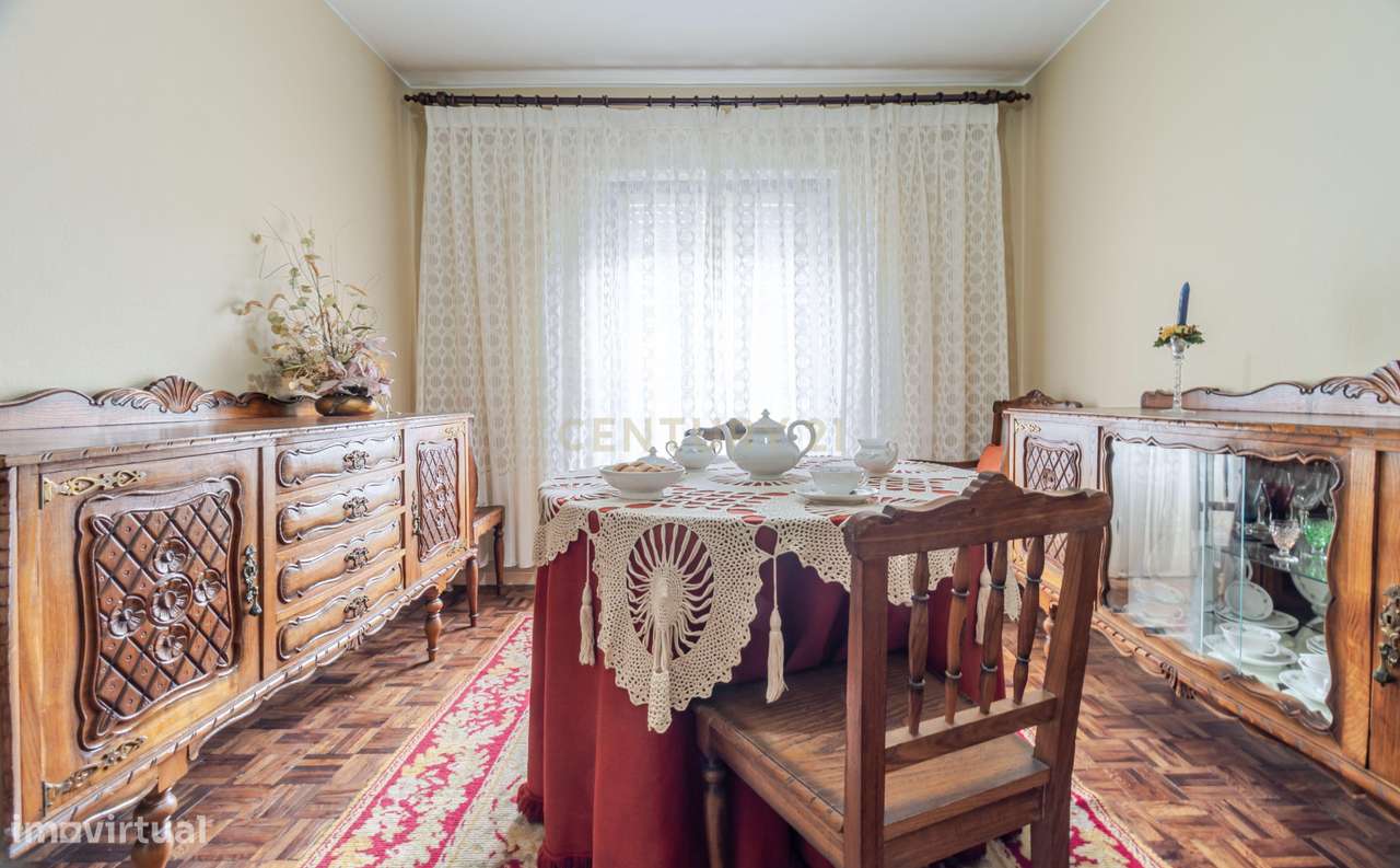 Apartamento T3 em Setúbal  e Boa Exposição Solar-16