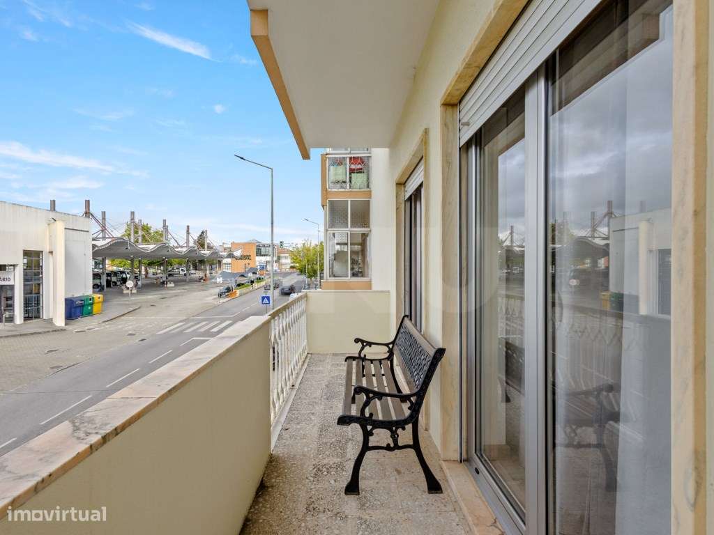 Apartamento T3 remodelado para venda no Sobral de Monte Agraço-18
