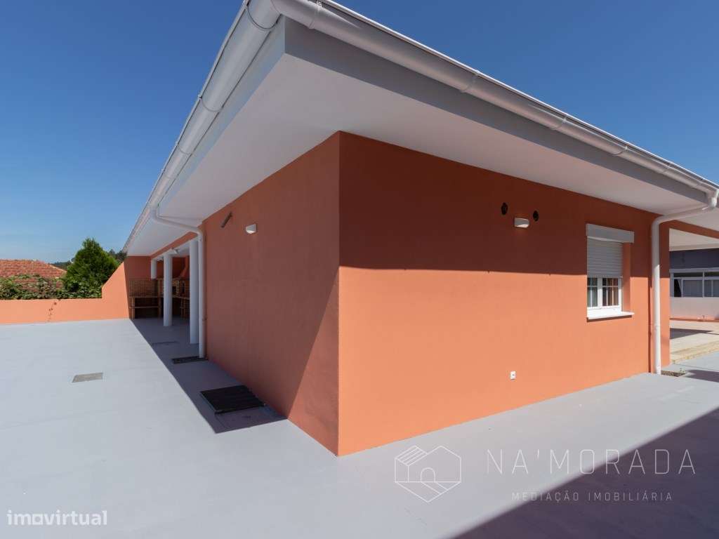 MORADIA UNIFAMILIAR T3+1 COM JARDIM EM CANEDO-27