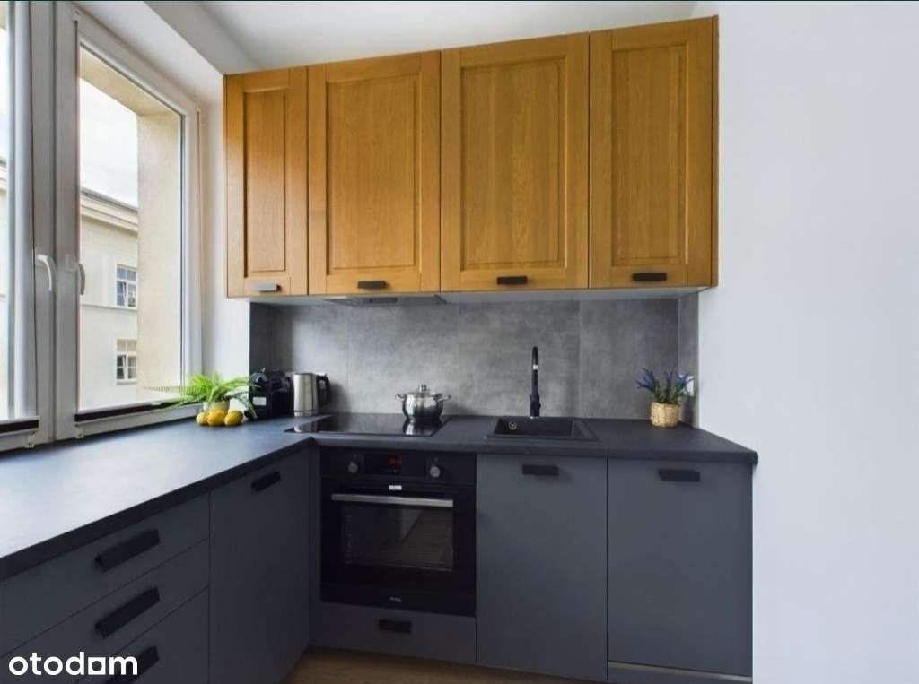 Okazja! Kawalerka po remoncie w centrum ul. Hoża-1