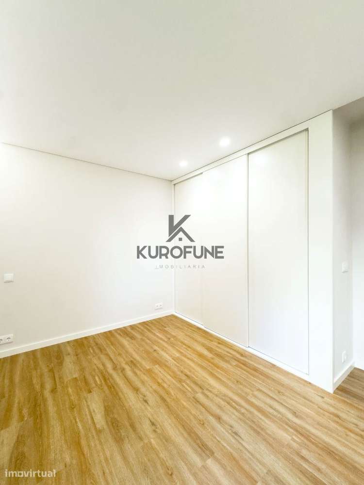 T3 Totalmente Equipado em Avintes  Excelente Investimento com Rendi...-16