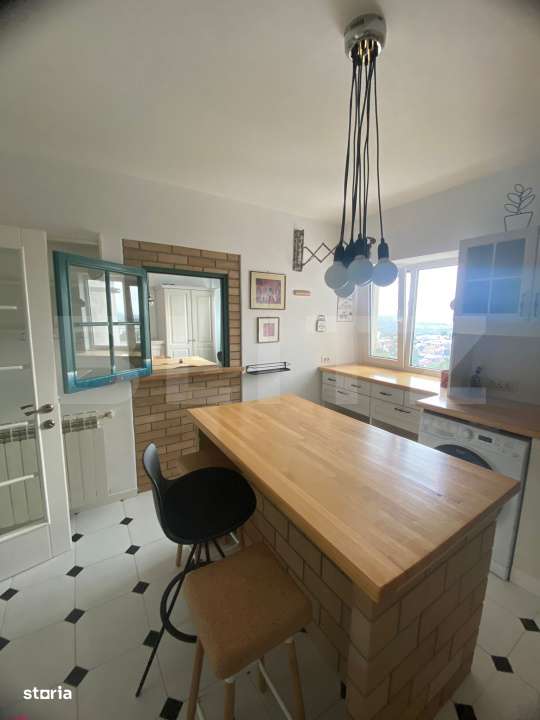 Apartament cu 4 camere, etaj intermediar, zona Catedrala - Imagine principală: 2/11