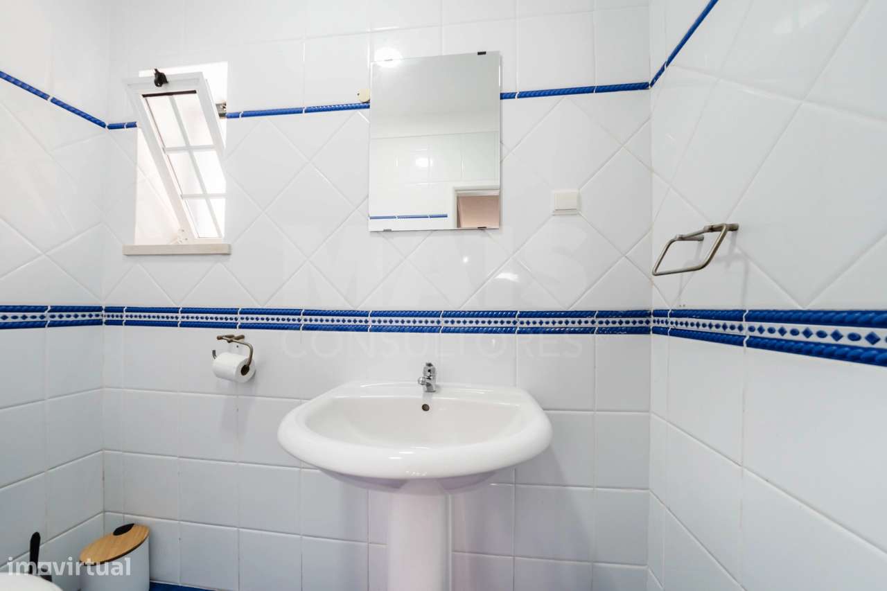 Moradia T4 com Charme em Olho Marinho | 260m² | Lote 734m²-17