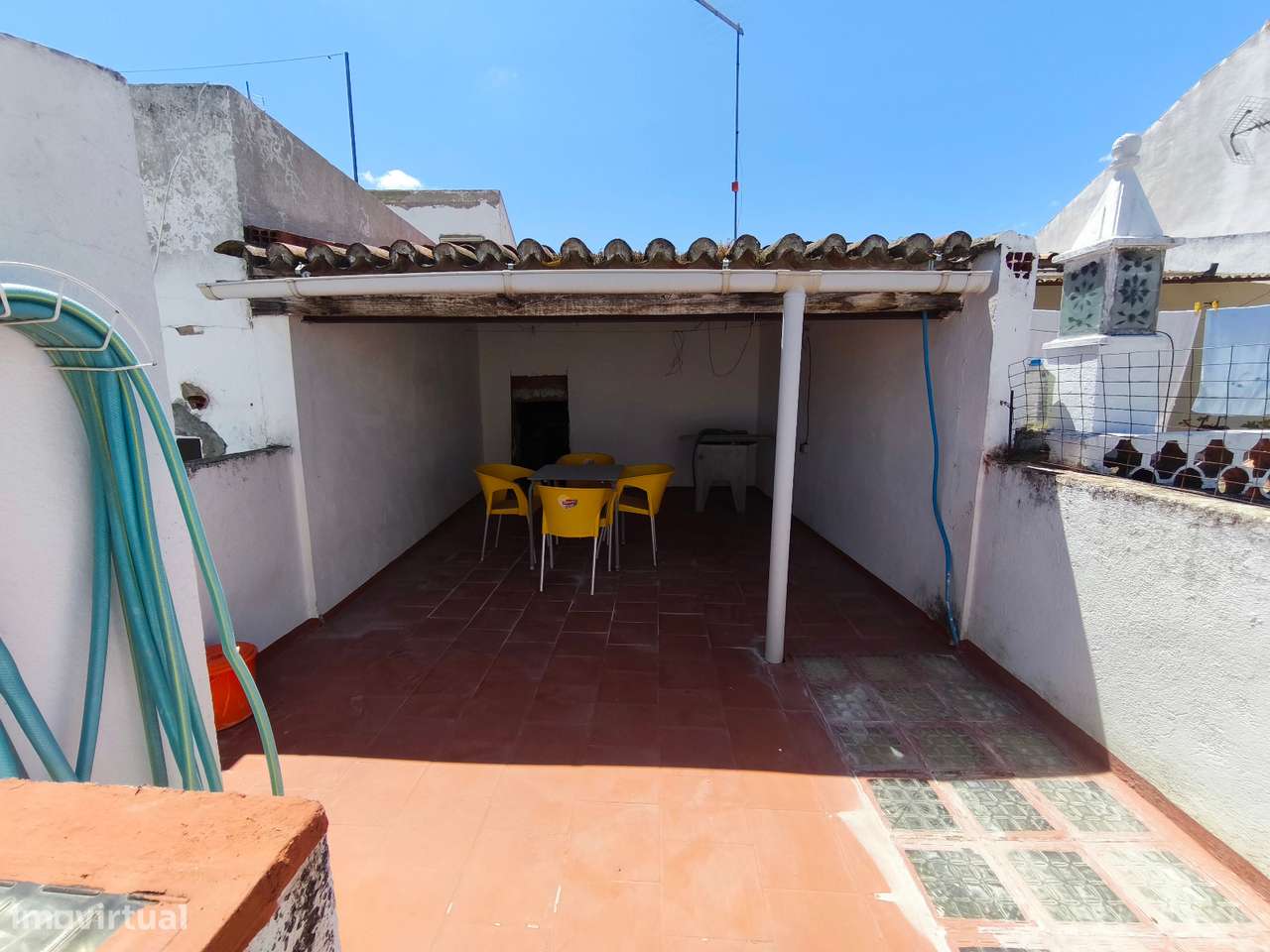 Moradia T2 Remodelada com Terraço em Moura – Charme Alentejano e Excel-15
