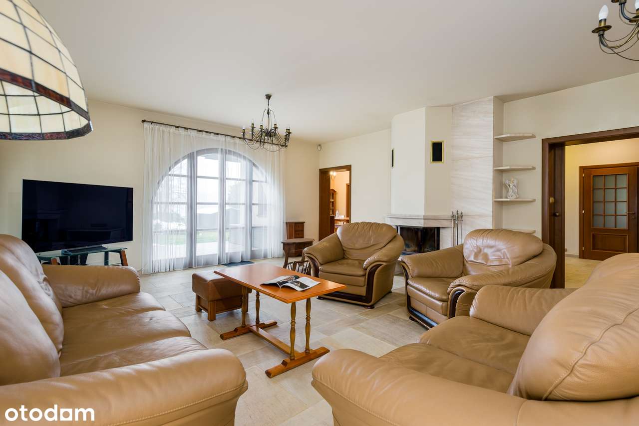 Wspaniały dom w rewelacyjnej lokalizacji-8