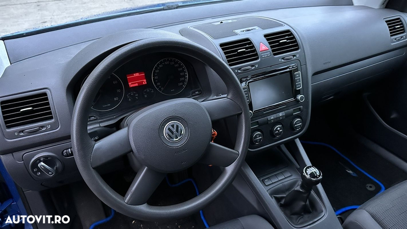 Volkswagen Golf 1.4 Comfortline - 36