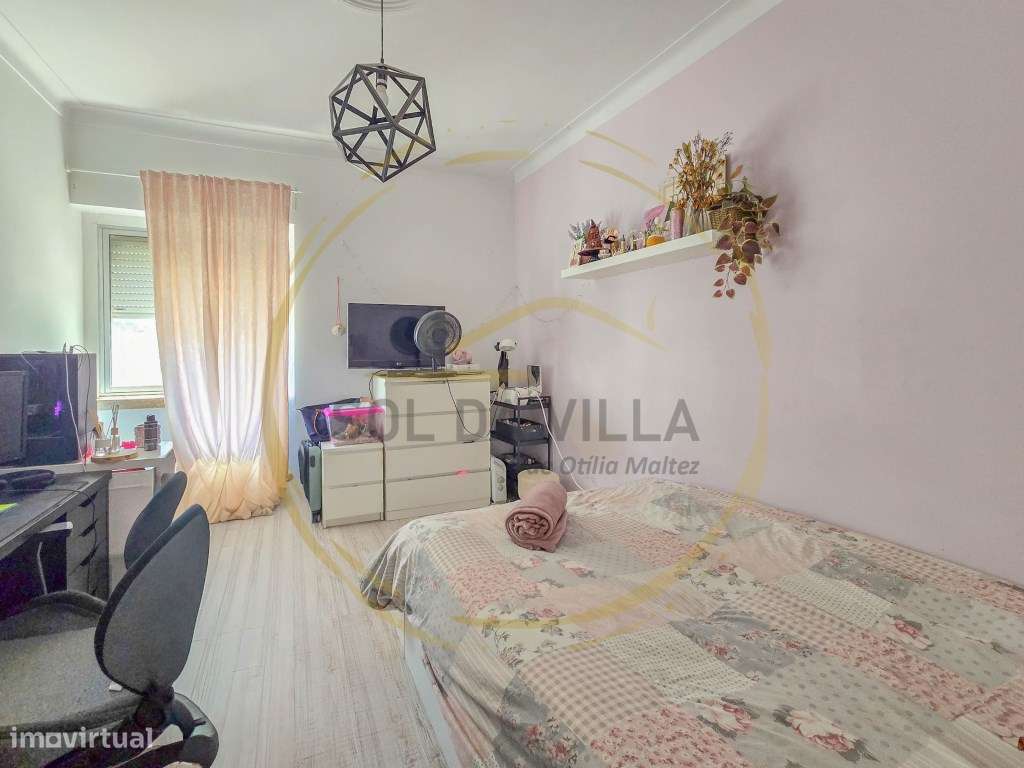 Apartamento T3 Cova da Piedade rés do chão e logradouro - 285.000€-8