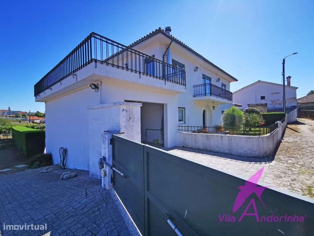 Moradia T4 independente com amplo jardim, garagem e cave - Santa Ma...-38
