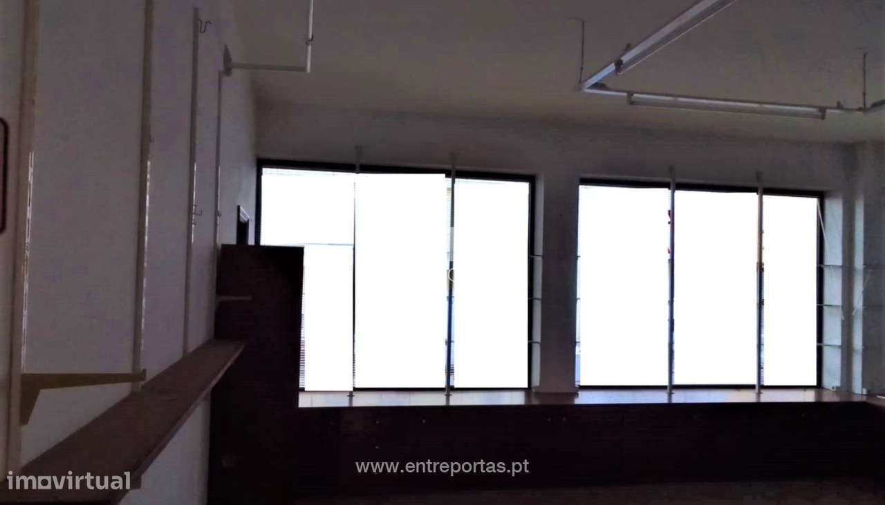 Venda de Loja, Meadela, Viana do Castelo - Grande imagem: 2/29