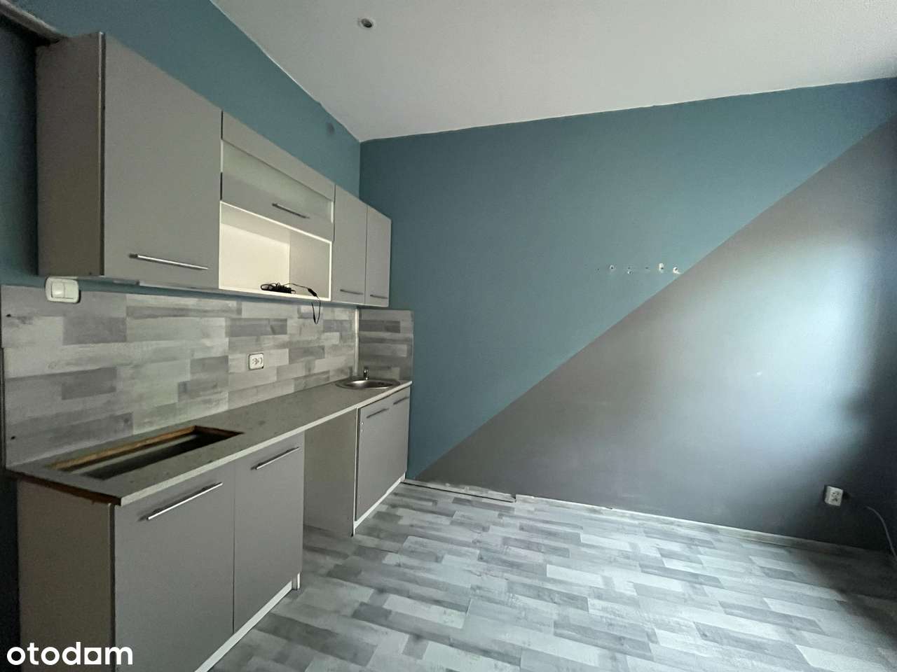 Na sprzedaż - lokal usługowy ul. 28 Czerwca 1956 r. 271 Poznań-9