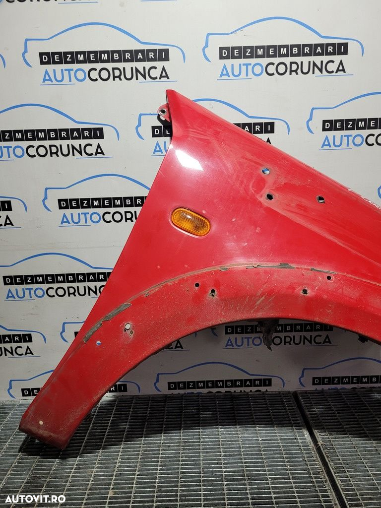 Aripa Dreapta Fata Mitsubishi L200 2006 - 2010 4 Usi ROSU (906) - 2