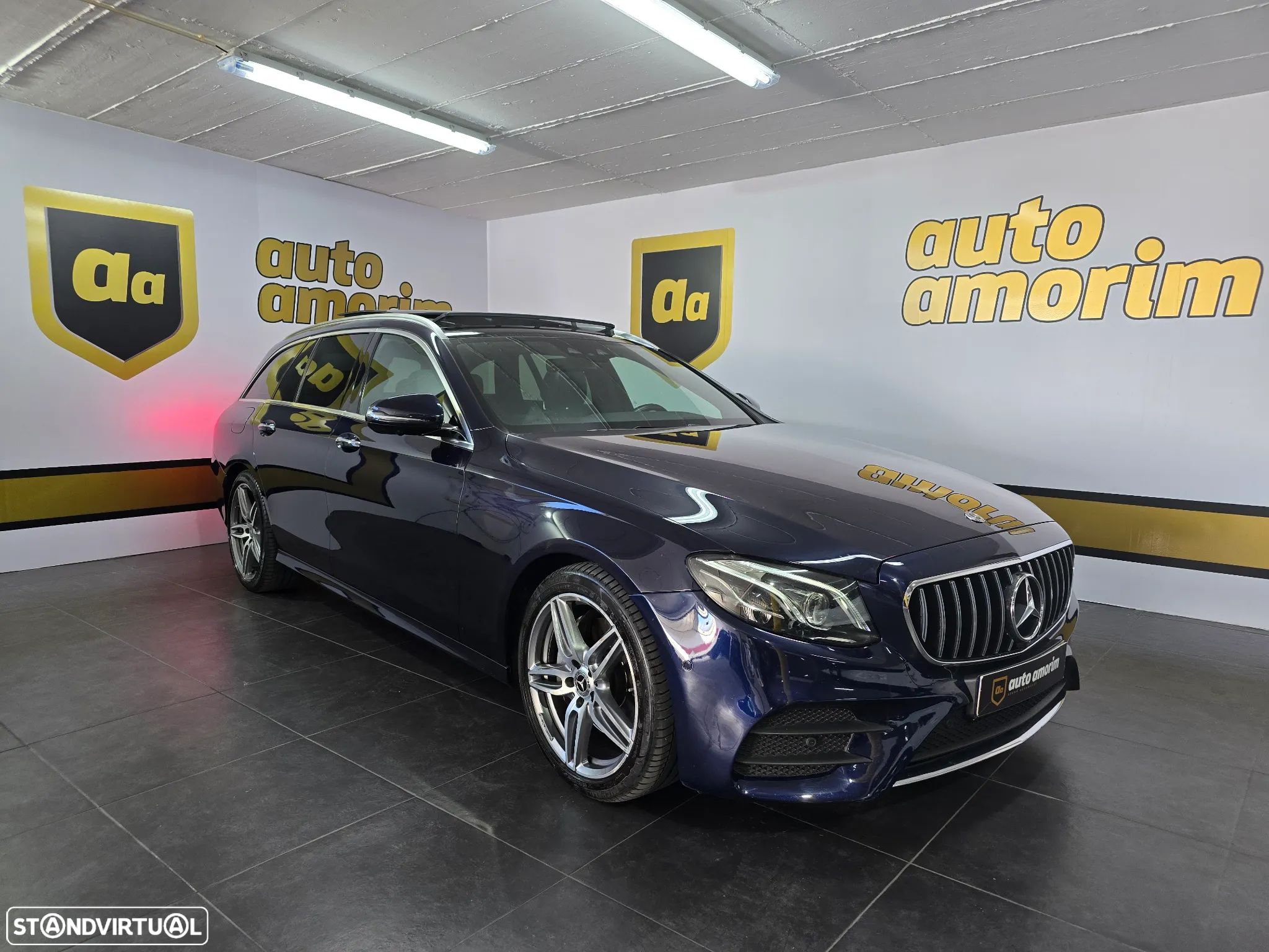 Mercedes-Benz E 220 d AMG Line - 1