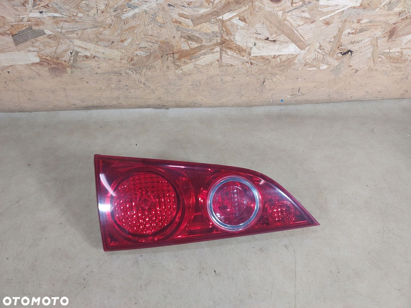 ACCORD VII KOMBI LAMPA W KLAPĘ LEWY TYŁ 02-08 - 2