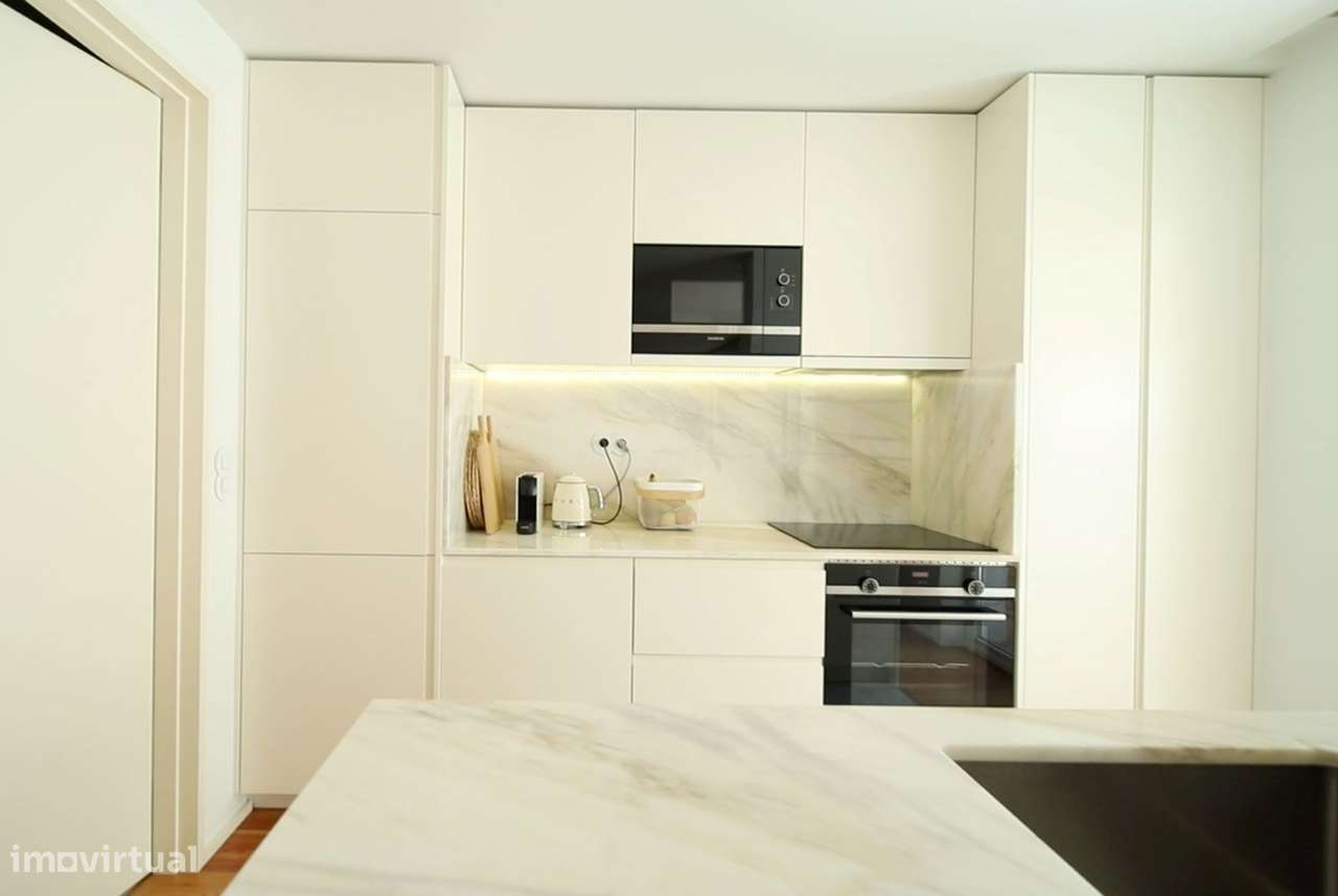 Apartamento T3 de Excelência em Matosinhos, terraço de 40 m² e lugar d-9