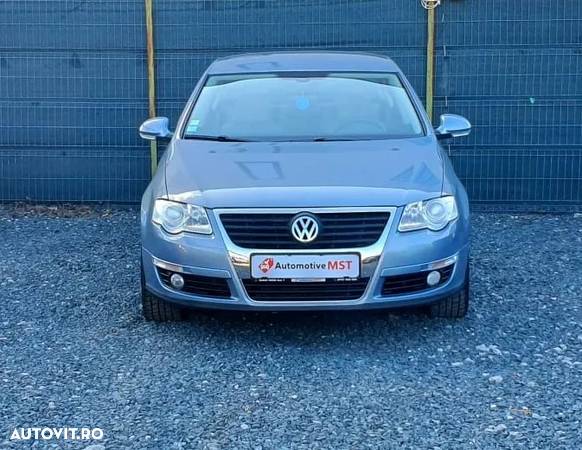 Volkswagen Passat Variant 2.0 TDI Blue TDI Comfortline - 13