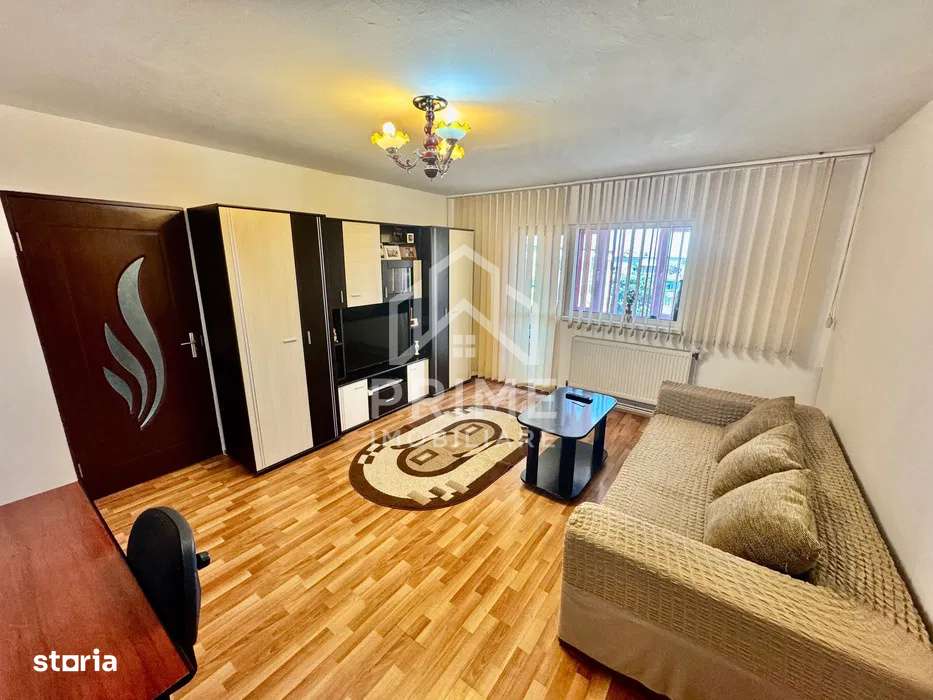 Apartament 2 camere , 53mp , Zona - Cetate - Imagine principală: 2/8