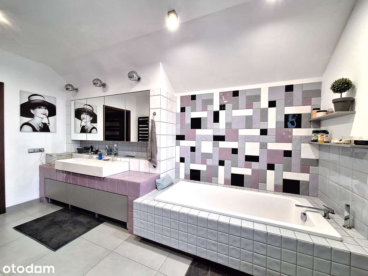 Komfortowy dom 177 m2 z pompą ciepła i dużym ogrodem 900m2 / Bielawa-11