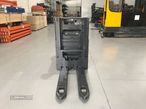 Linde Stacker Linde Elétrico L14L SP - 4