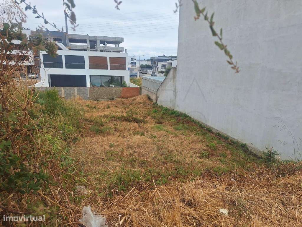 Lote de terreno com projeto aprovado na Quinta da Amizade - Grande imagem: 4/14