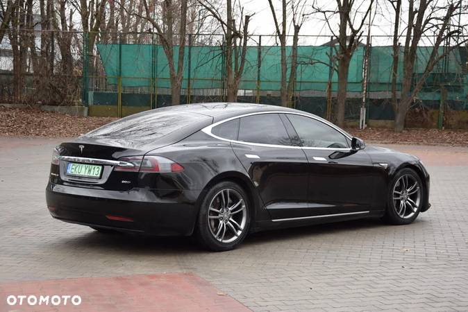 Tesla Model S Long Range Plus - 27