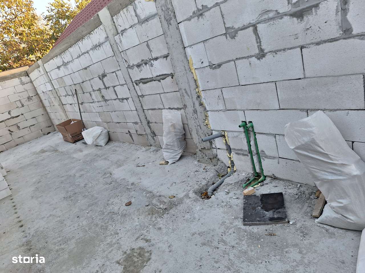 Casa deosebita,5 camere,teren 220mp, renovata, zona Medeea-11