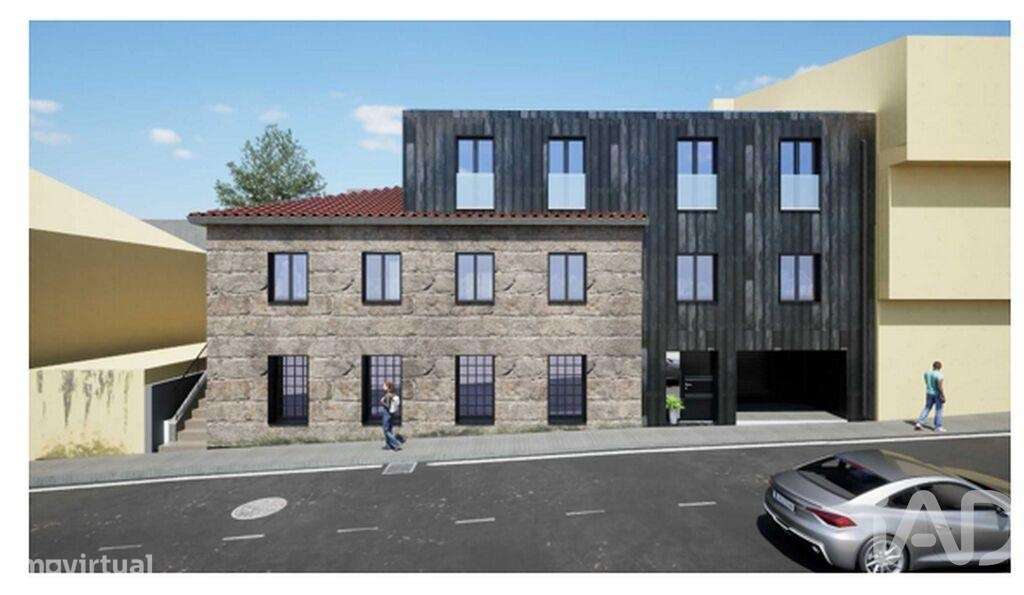 Prédio T9 em Penafiel de 491,00 m2 - Grande imagem: 2/30