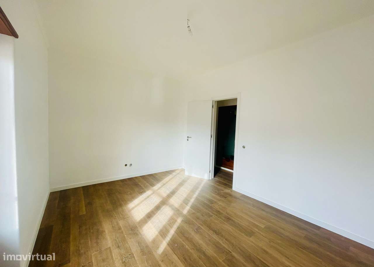 Apartamento T3 Remodelado - Grande imagem: 2/9