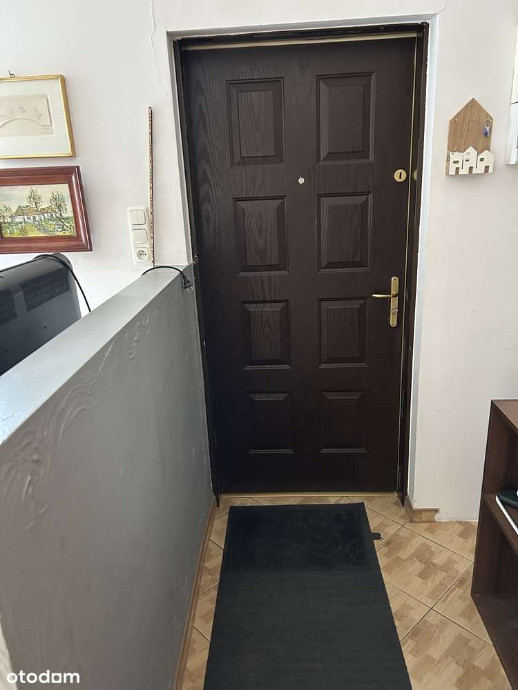 Przytulna kawalerka z ogródkiem i parkingiem w szeregowcu Tulce-9