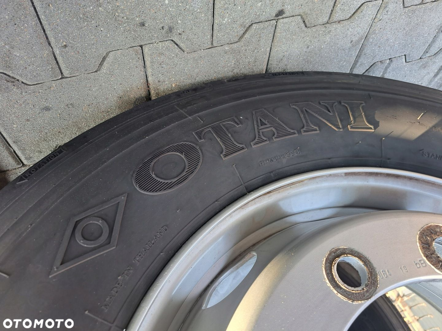 KOŁO OPONA PRZÓD OTANI OH-110 315/70 R 22.5 - 3