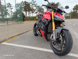 Ducati Streetfighter V4S Racing PRO