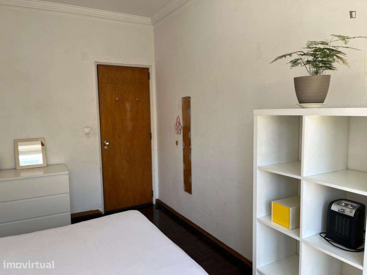Apartamento com 1 quartos - localizado em Campolide Lisbon - Grande imagem: 4/8