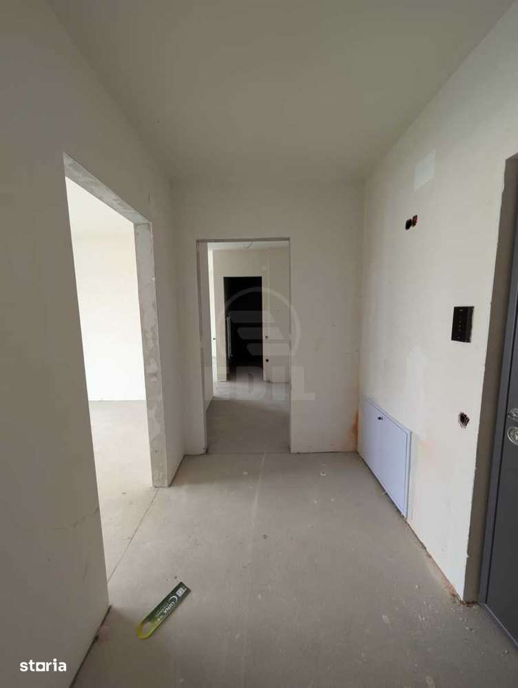 Apartament tip penthouse, semifinisat, zona Eroilor-5