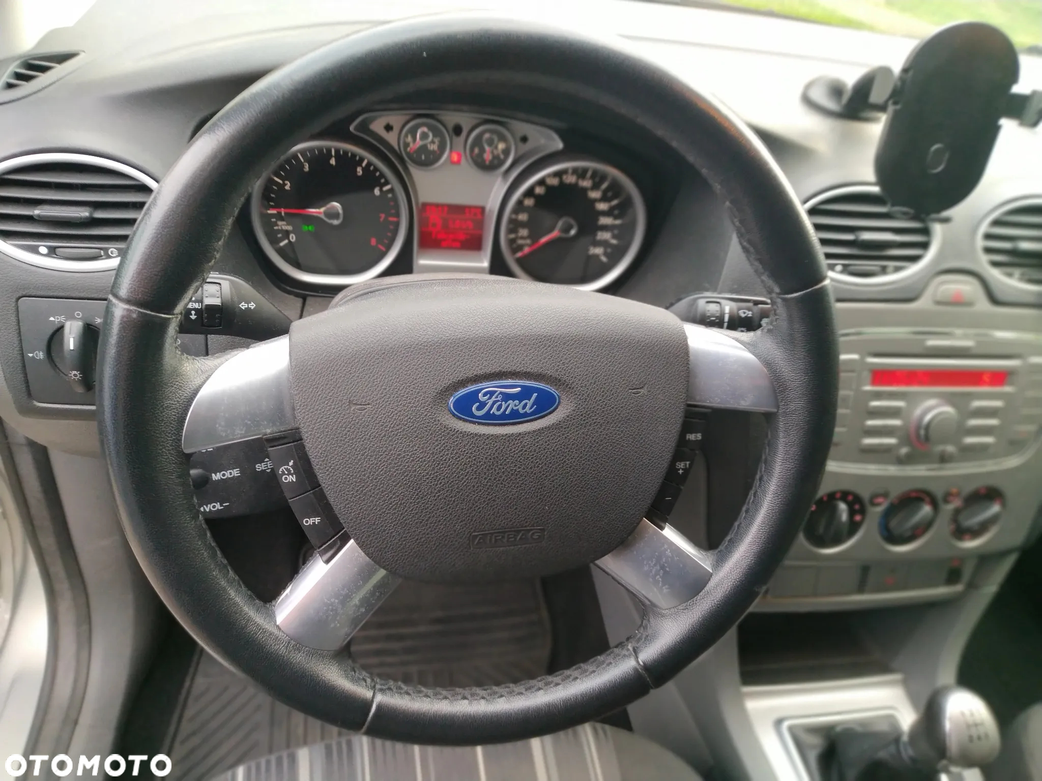 Ford Focus - 26