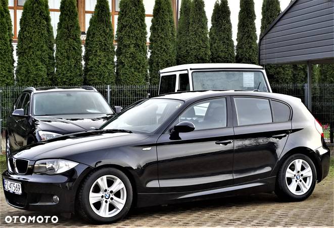 BMW Seria 1 120i - 6