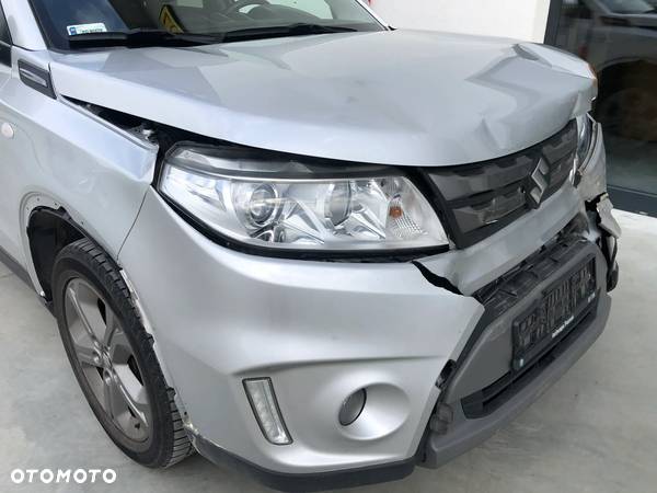 Suzuki Vitara 1.6 XLED 2WD - 24