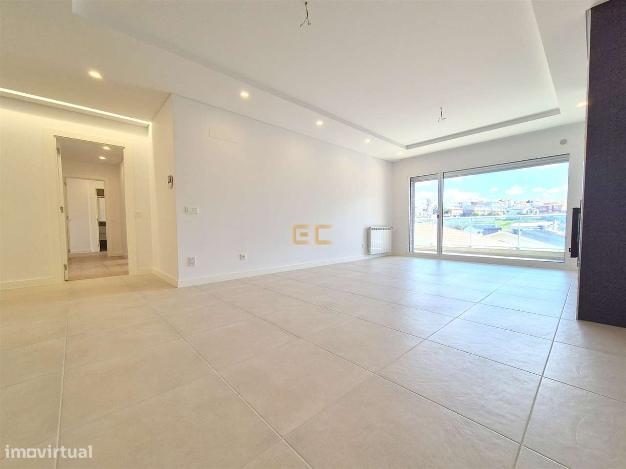 Apartamento T3 novo, com garagem, para venda na Figueira da Foz- Buarc-11