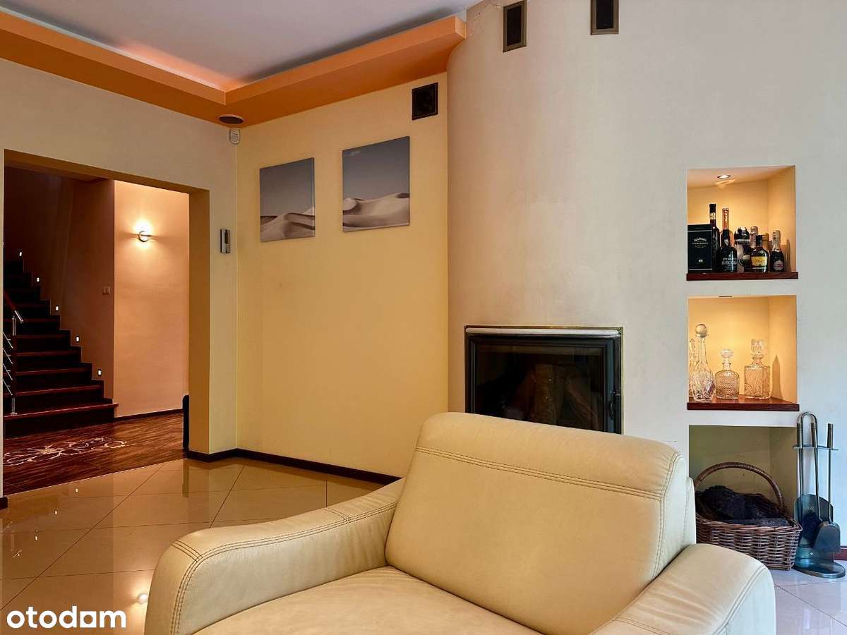 Rezydencja na pięknej, dużej działce w Krzywcu.-6