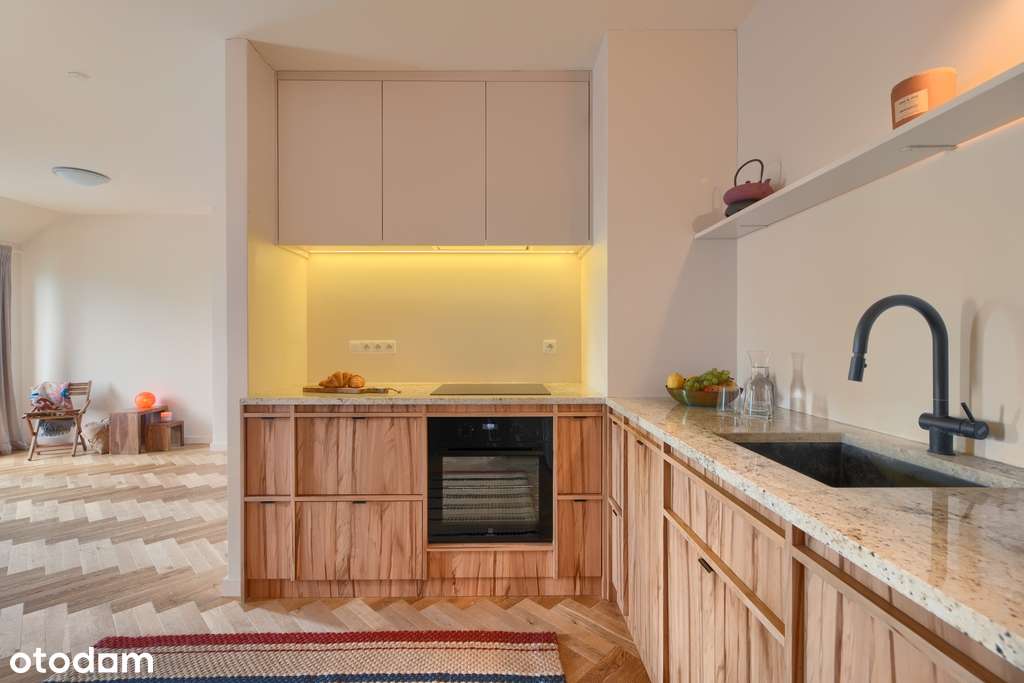 Przestronne mieszkanie ze wspaniałym widokiem-1