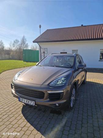 Porsche Cayenne Diesel - 1