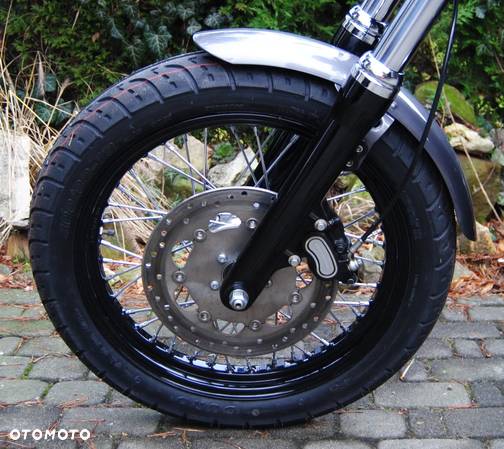 Harley-Davidson Dyna Street Bob - 19